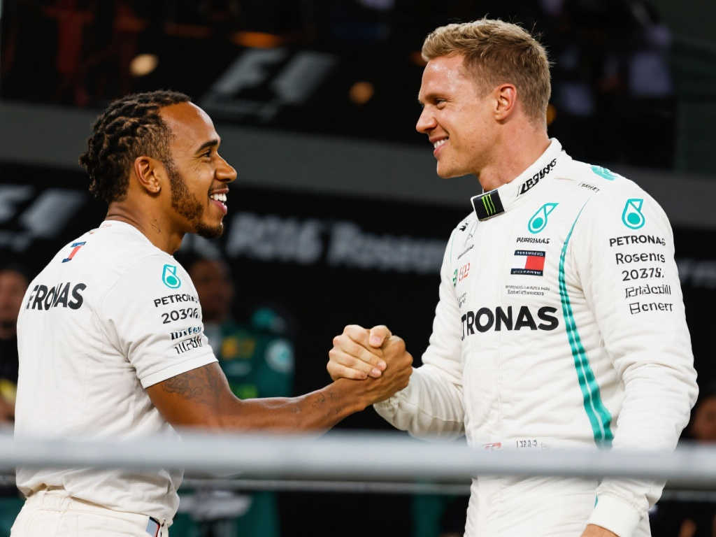 球防守上也 球防守上也